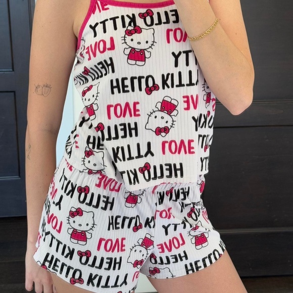 Hello Kitty Small Pajama Set - Picture 1 of 3